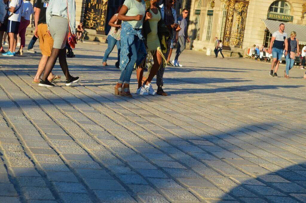 How AI and Human Experts Are Reshaping the Global Education Market