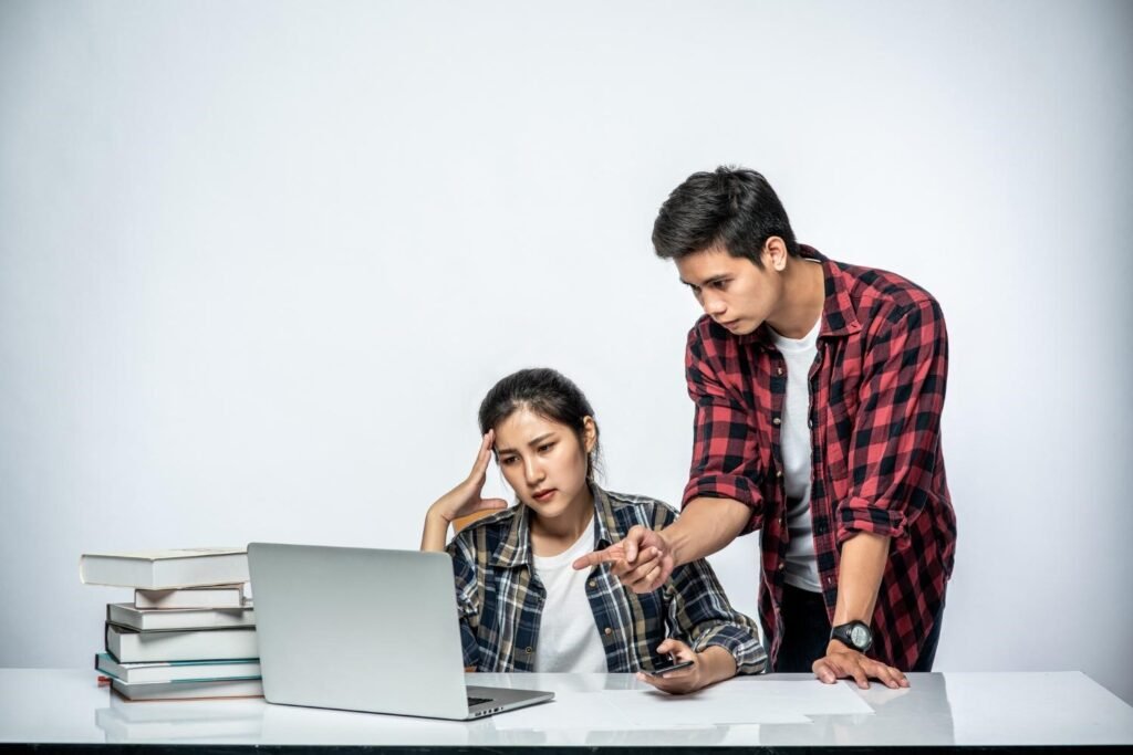 Academic Guidance Strategies for Students Struggling with Studies